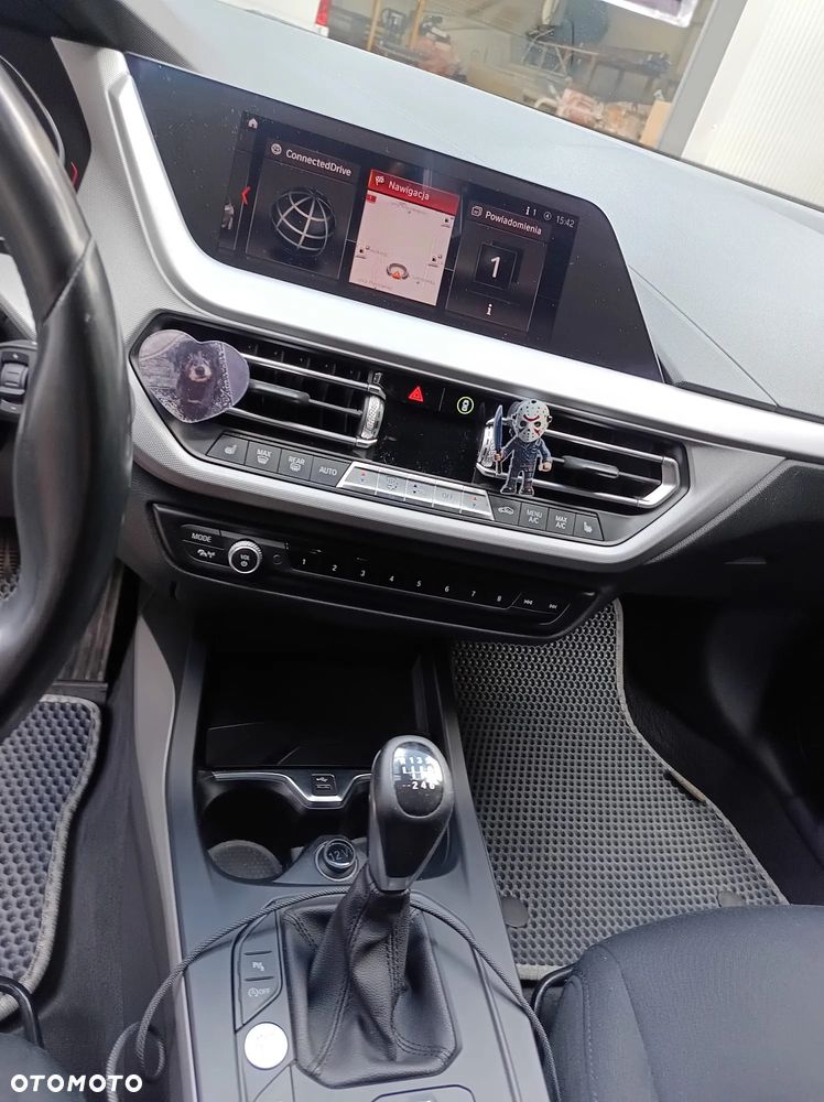 BMW Seria 1 118i - 5