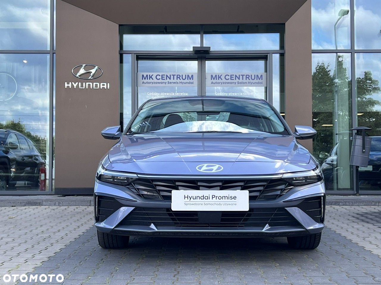 Hyundai Elantra - 3