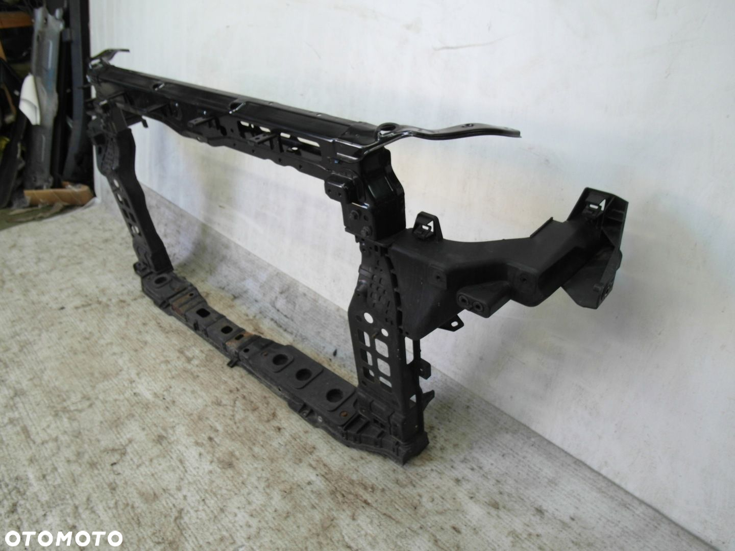 HYUNDAI SANTA FE III CAŁY 2012- 64101-2W PAS PRZEDNI WZMOCNIENIE NR70 - 4