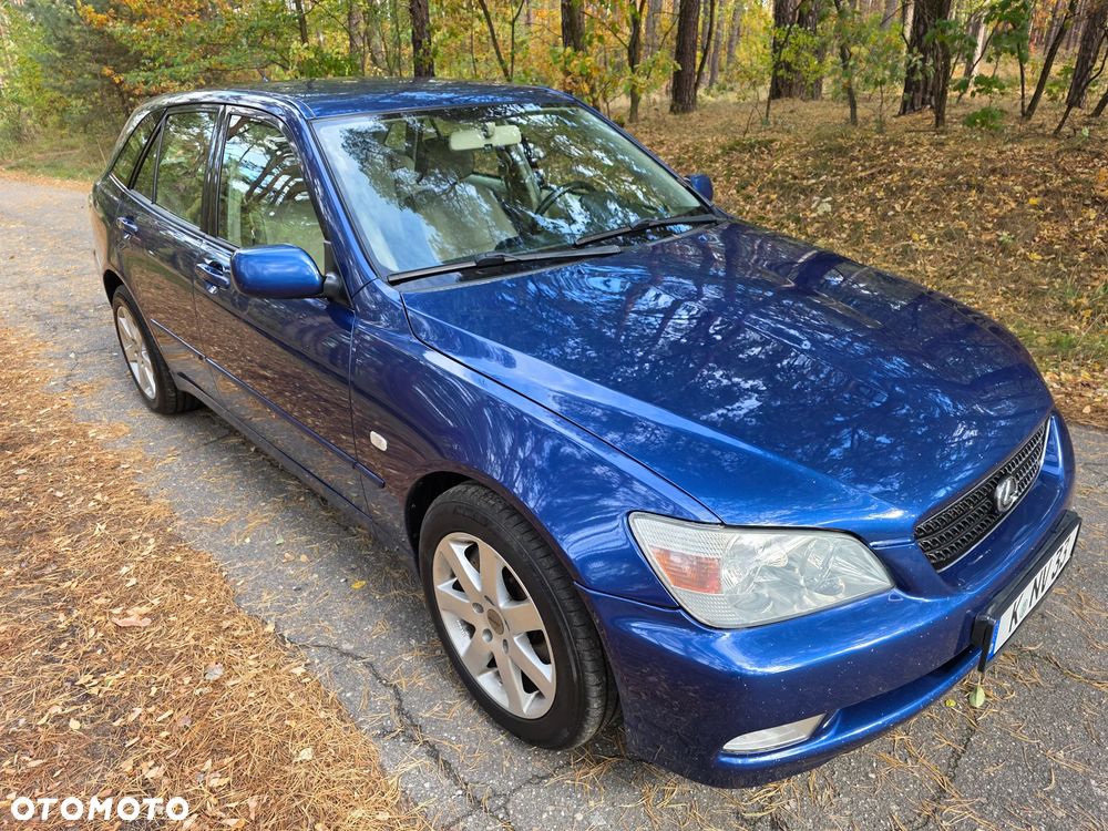 Lexus IS - 2