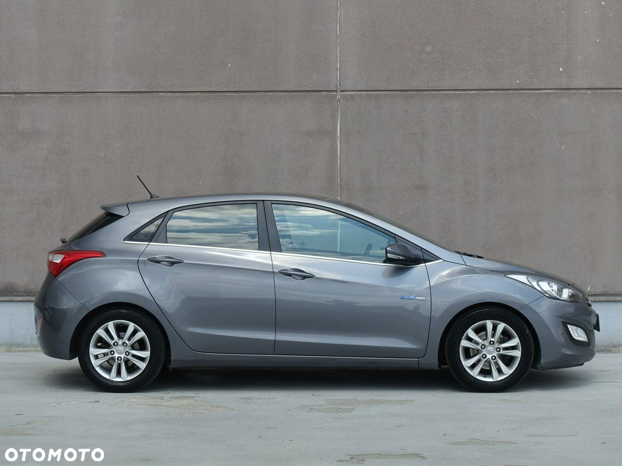 Hyundai i30 blue 1.6 CRDi Trend - 3