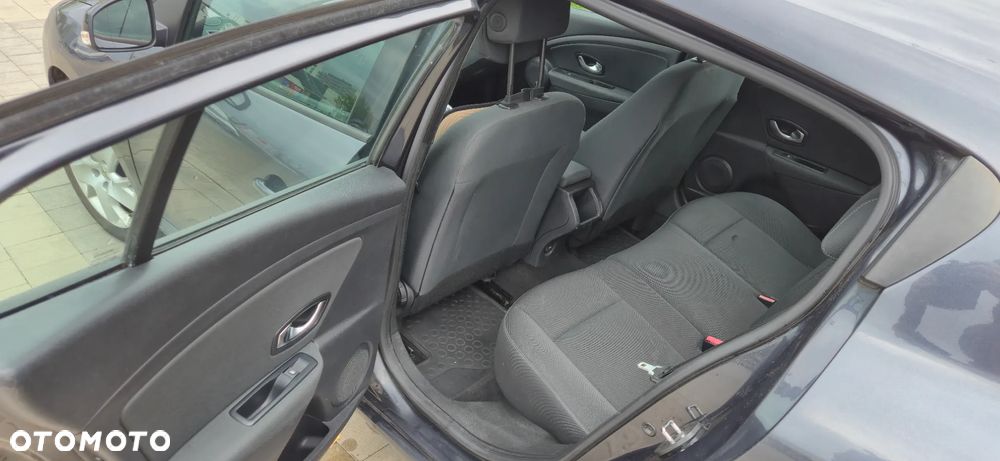 Renault Megane 1.6 16V Color Edition - 9