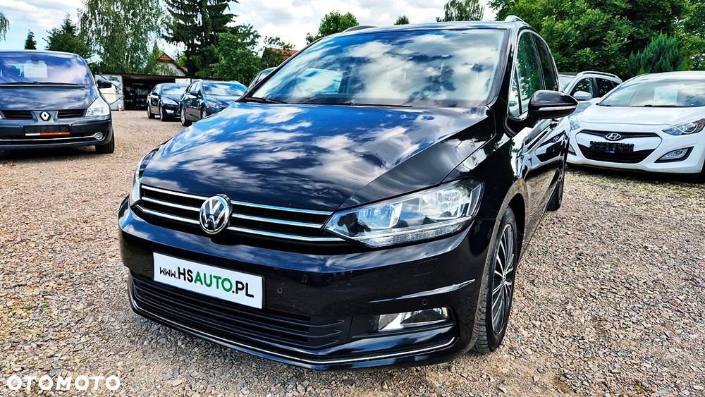 Volkswagen Touran - 22