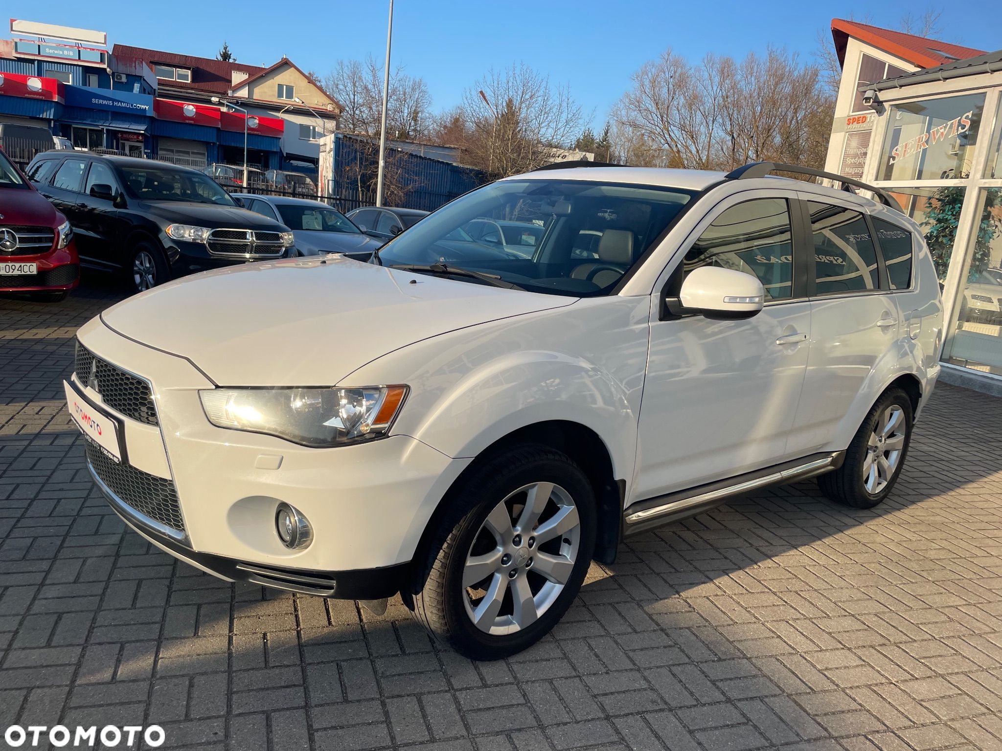 Mitsubishi Outlander 2.4 4WD Intense - 1
