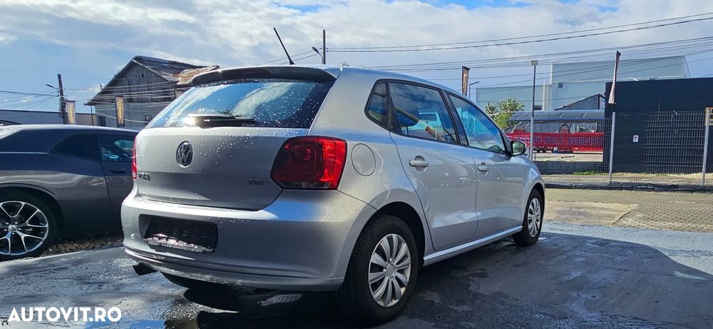 Volkswagen Polo 1.6 TDI Comfortline - 6