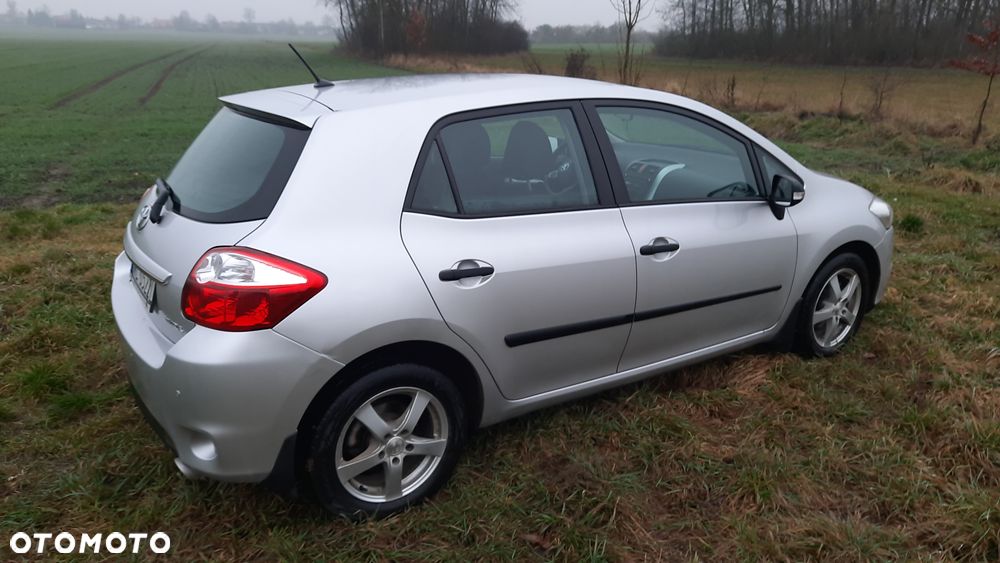 Toyota Auris 1.6 2010 - 7
