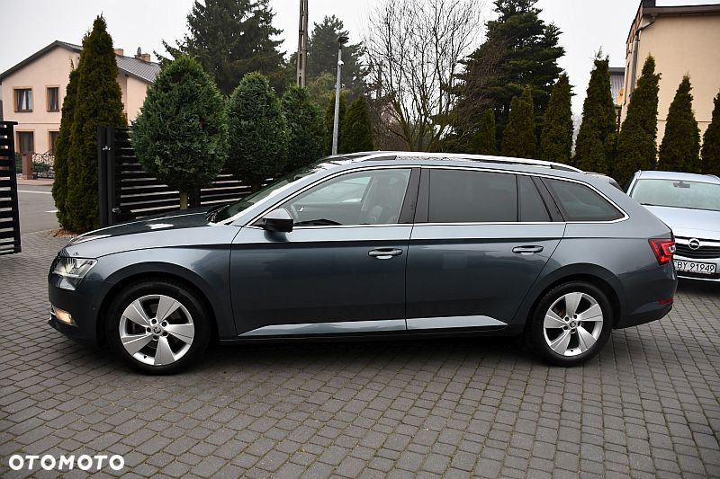 Skoda Superb 1.6 TDI Style Greenline - 29