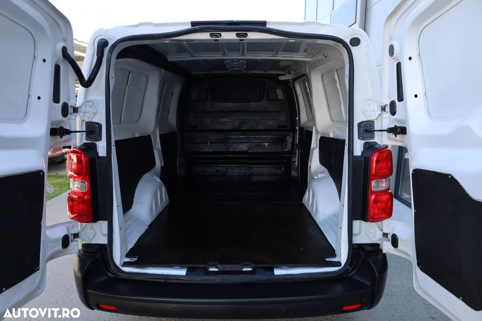 Opel Vivaro L3H1 - 13