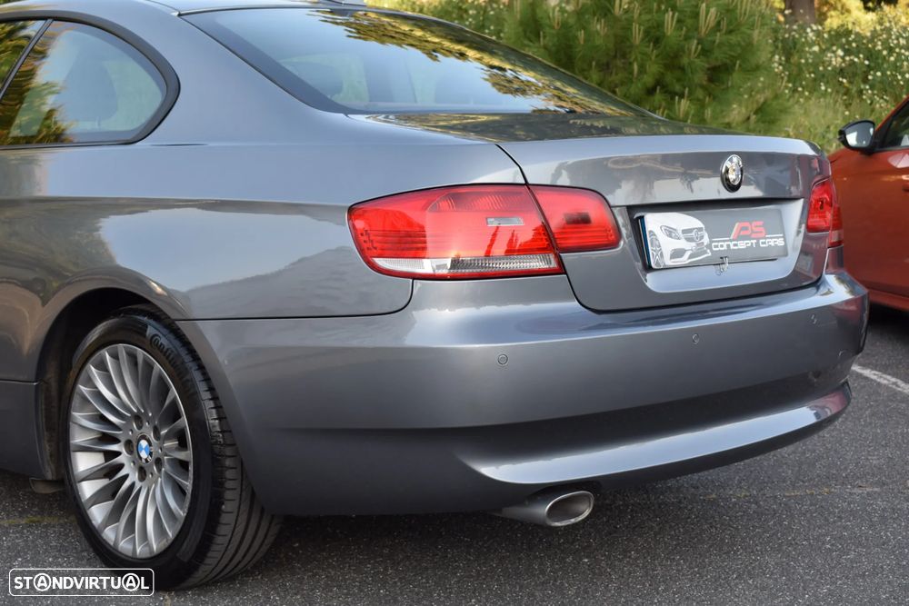 BMW 320 d Coupe Auto - 21