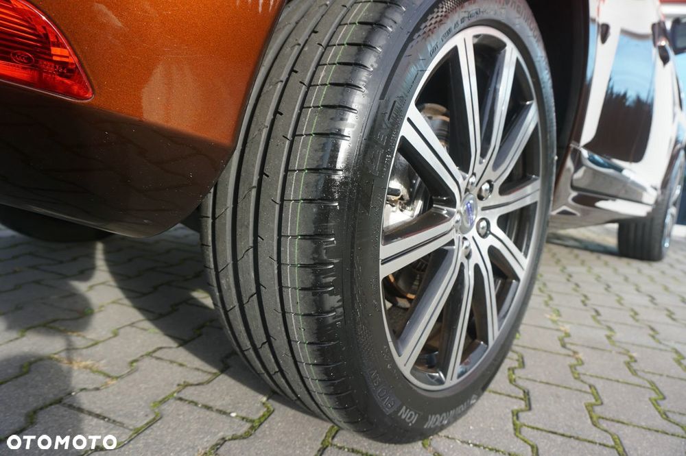 Volvo XC 60 D4 Geartronic Summum - 25