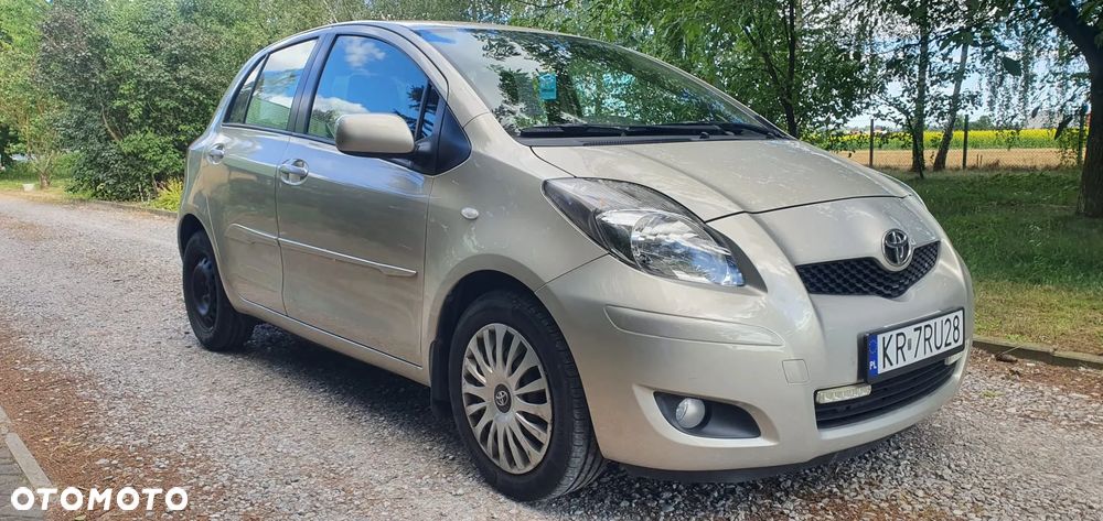 Toyota Yaris - 1