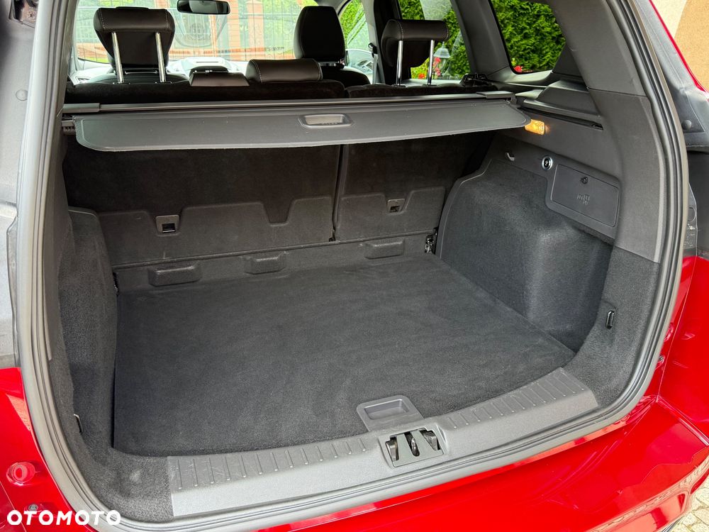 Ford Kuga 2.0 TDCi FWD ST-Line - 36