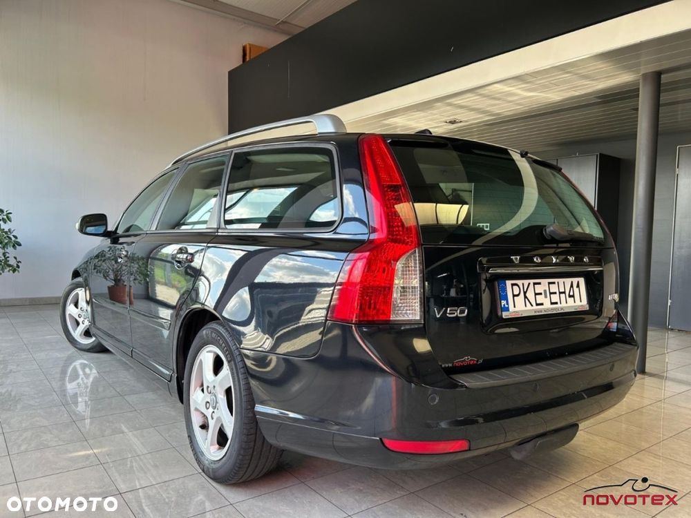 Volvo V50 D2 Momentum Start-Stop - 4