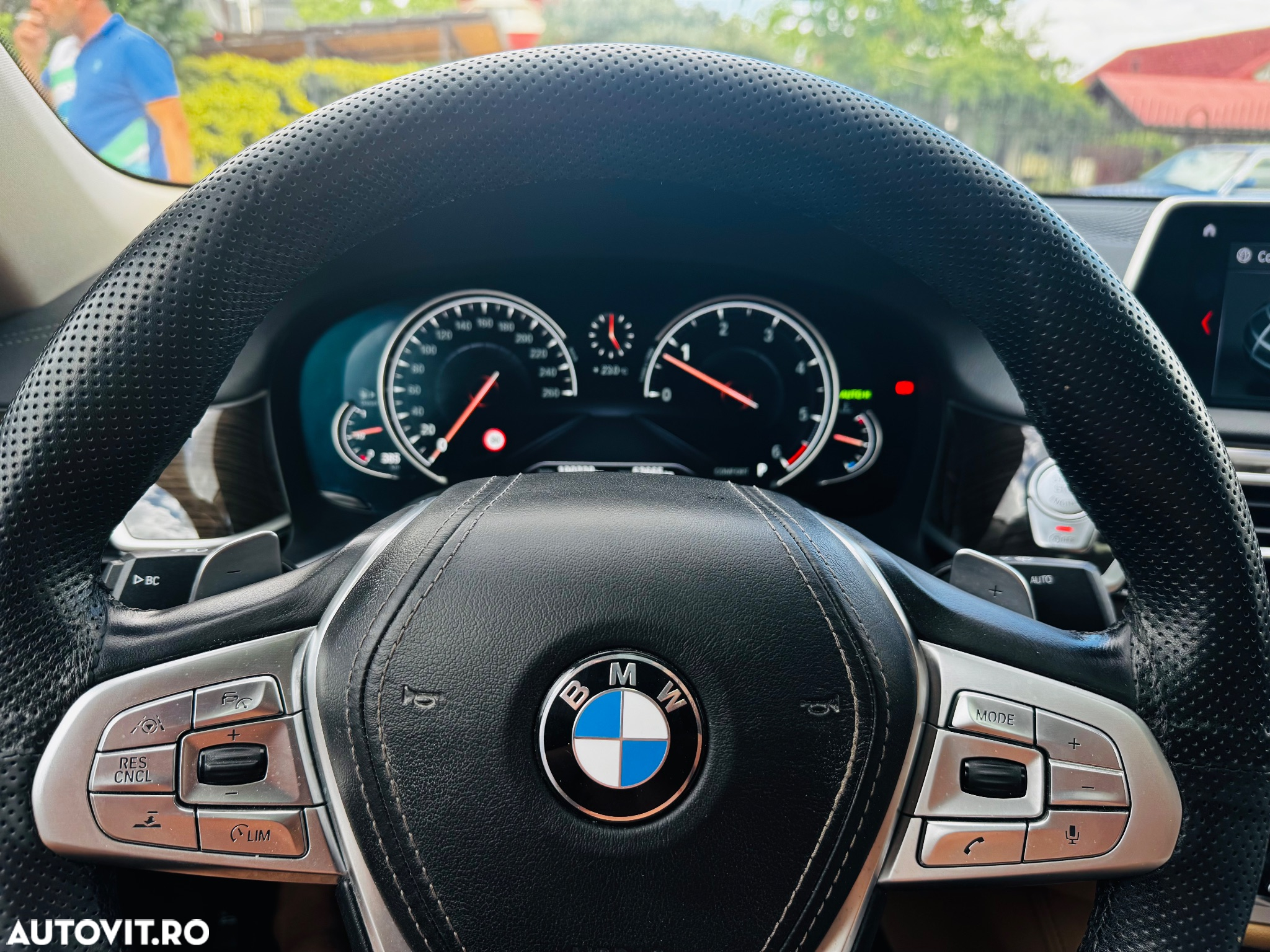 BMW Seria 7 740Ld xDrive - 21