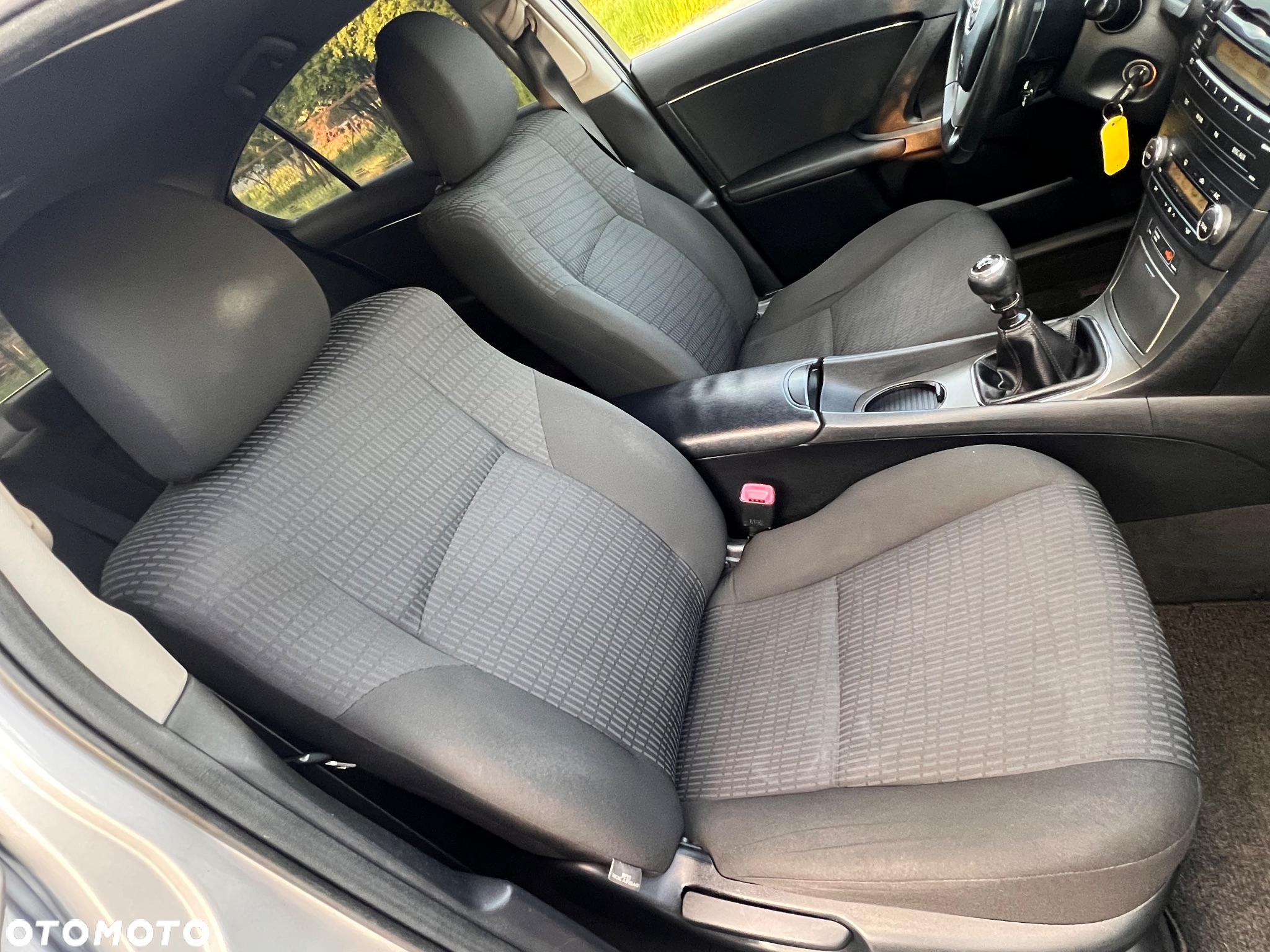 Toyota Avensis 1.8 Luna - 23
