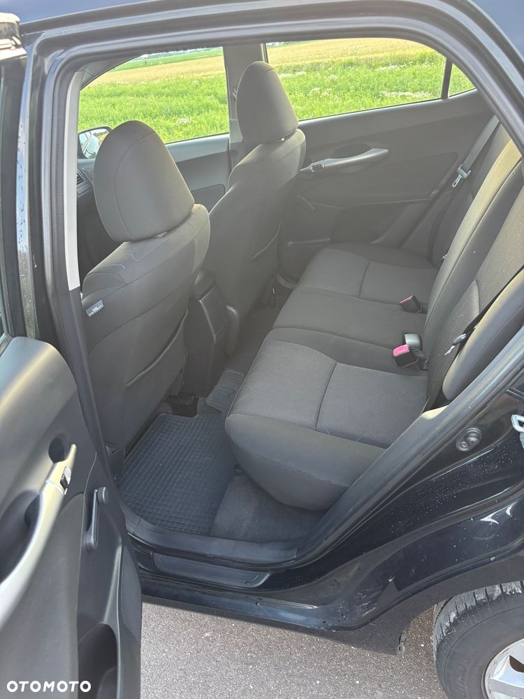 Toyota Auris 1.4 D-4D Luna - 11