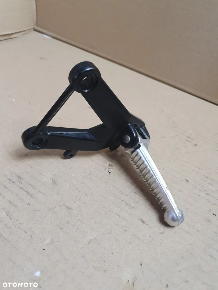 Podnóżek Ducati 848 Prawy Przedni 08-13 OEM 824.1.147.1A - 1