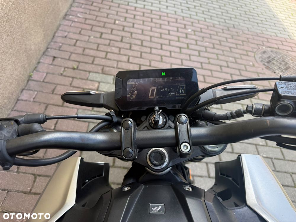 Honda CB - 9