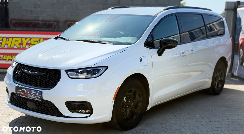 Chrysler Pacifica - 9