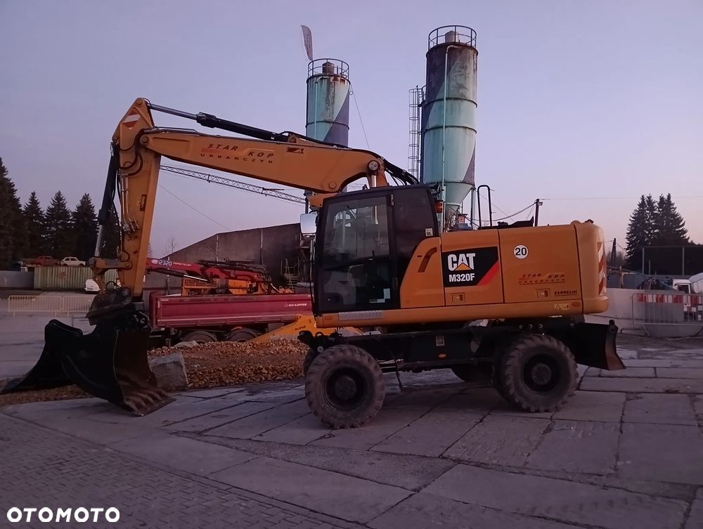 Caterpillar - 3