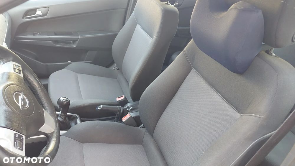 Opel Astra III 1.6 - 10