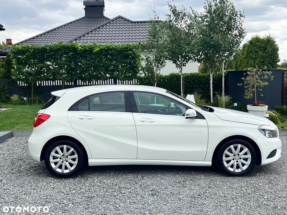 Mercedes-Benz Klasa A 180 (BlueEFFICIENCY) - 2
