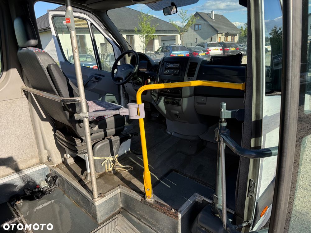 Mercedes-Benz Sprinter - 20