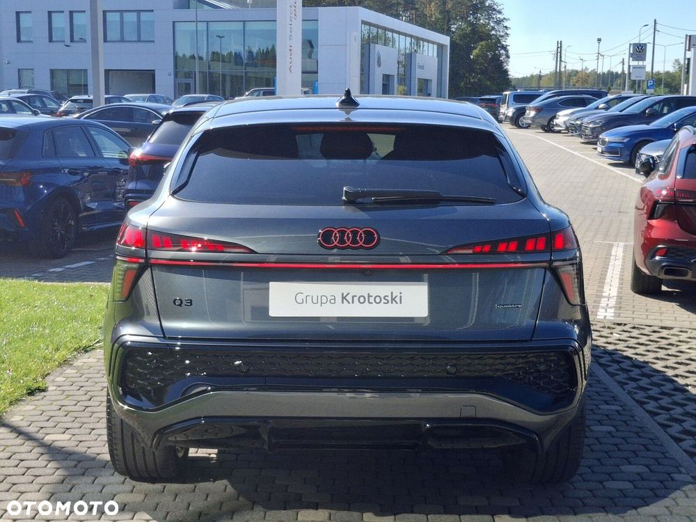 Audi Q3 Sportback - 6