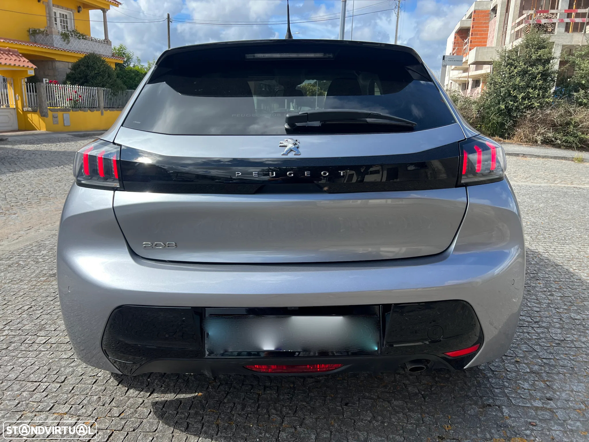 Peugeot 208 1.2 PureTech Allure - 8