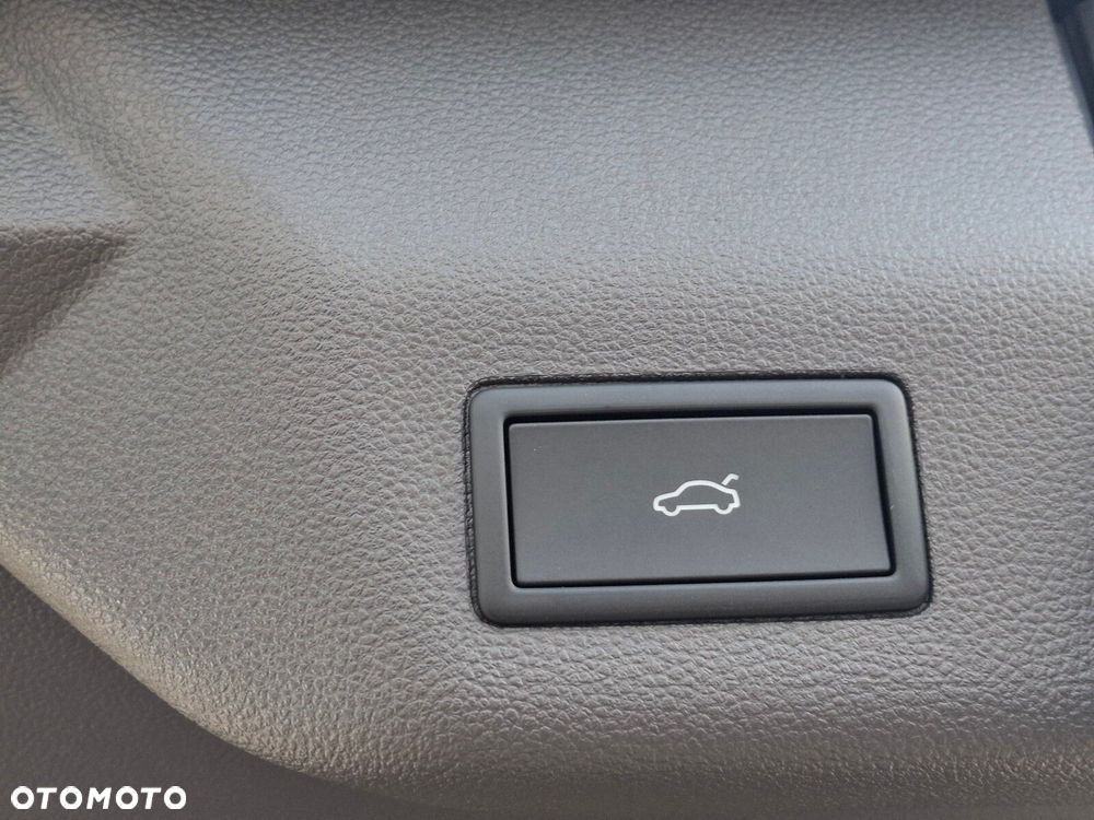 Volkswagen Multivan 2.0 TDI L2 Life DSG - 9