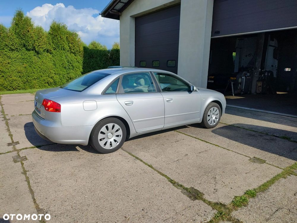 Audi A4 Limousine 2 - 21