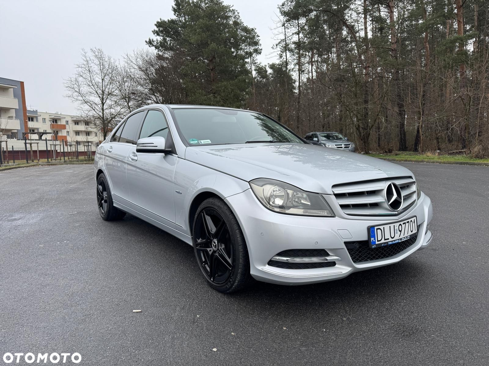 Mercedes-Benz Klasa C 250 CGI BlueEff Avantgarde - 6
