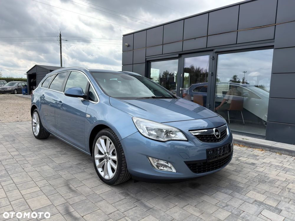 Opel Astra 1.4 T Cosmo - 12