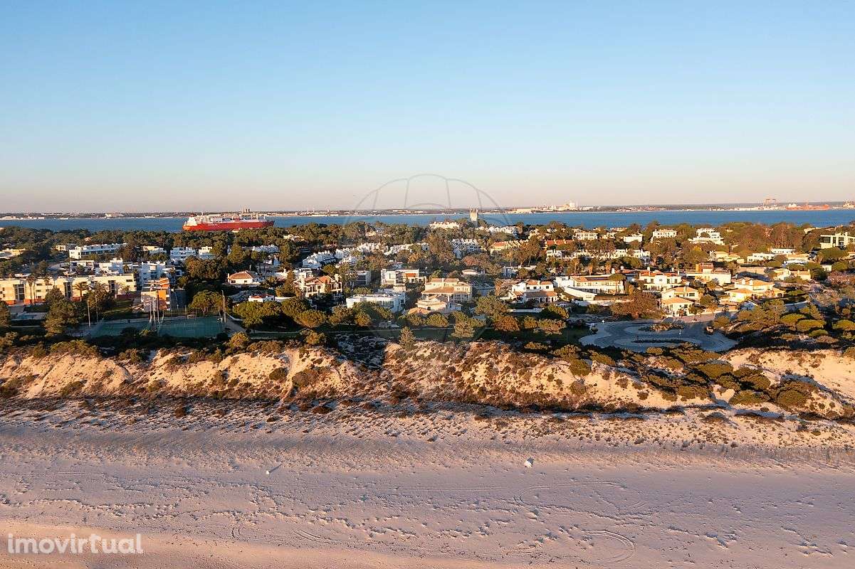 Moradia T2 para venda - Grande imagem: 2/29