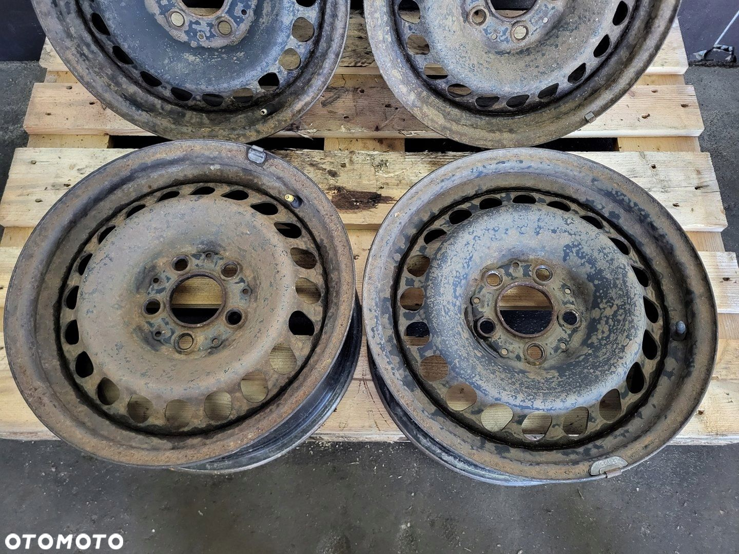 felgi stalowe stalówki 15" 7Jx15 MERCEDES VITO W638 W210 2104000702 - 2