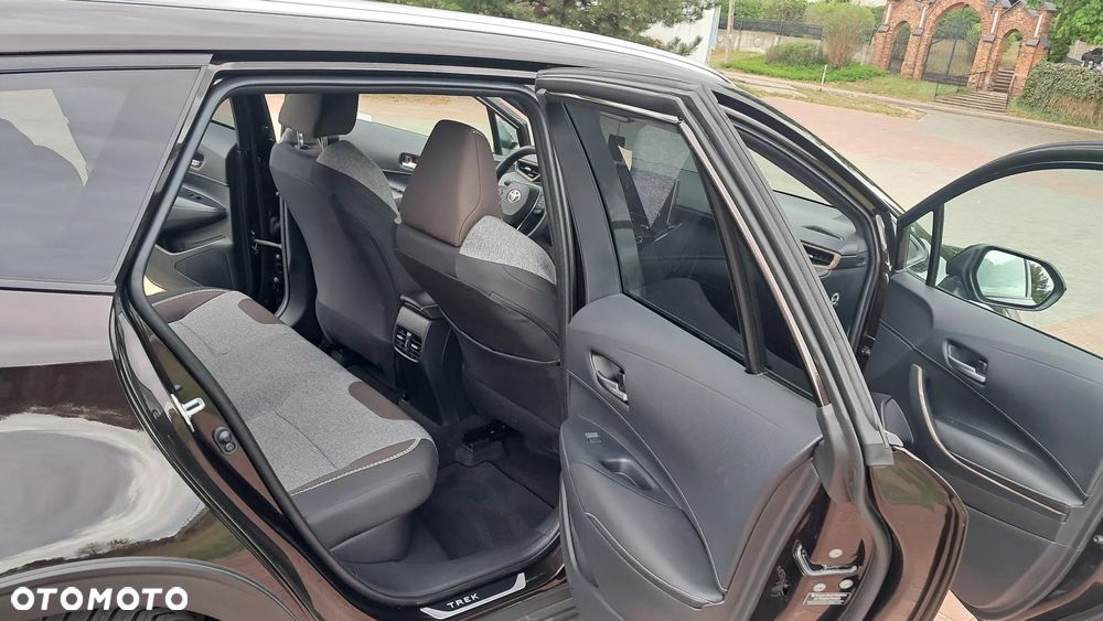 Toyota Corolla - 12