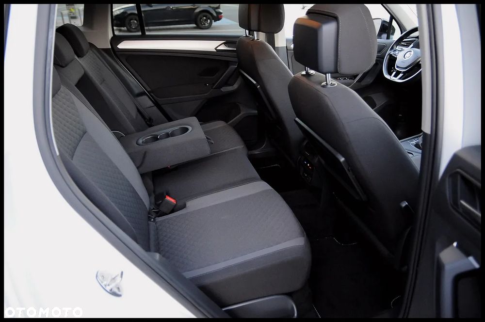 Volkswagen Tiguan 2.0 TDI SCR DSG R-Line - 28
