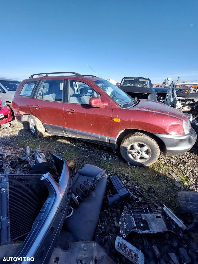 Dezmembrez Hyundai Santafe 2.4i - 4