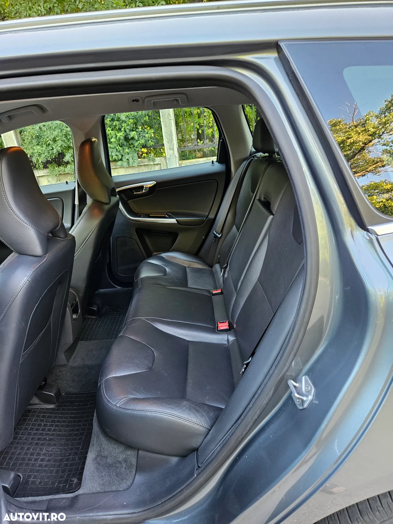 Volvo XC 60 D4 Geartronic Summum - 10