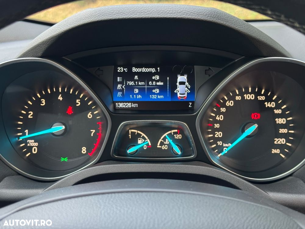 Ford Kuga 1.5 EcoBoost 2WD Trend - 24