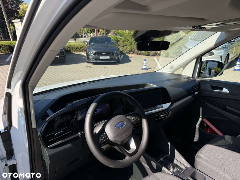 Ford Tourneo Connect Grand - 14