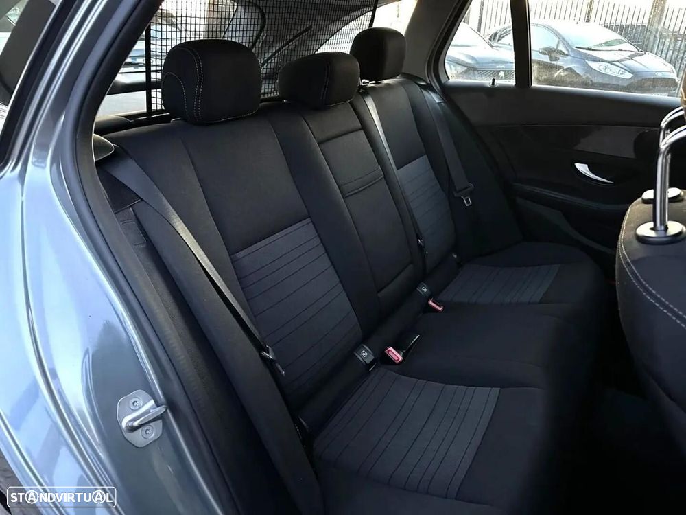 Mercedes-Benz C 200 - 23