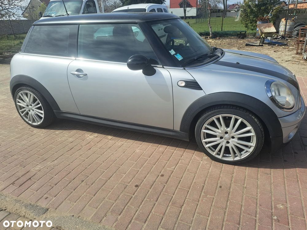 MINI ONE Standard - 3