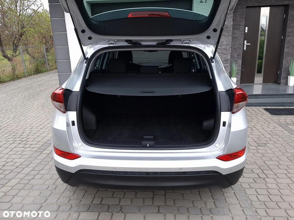 Hyundai Tucson blue 1.7 CRDi 2WD Passion Plus - 16