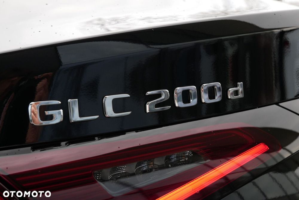 Mercedes-Benz GLC - 22