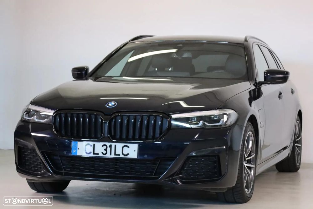 BMW 530 e Pack Desportivo M - 11