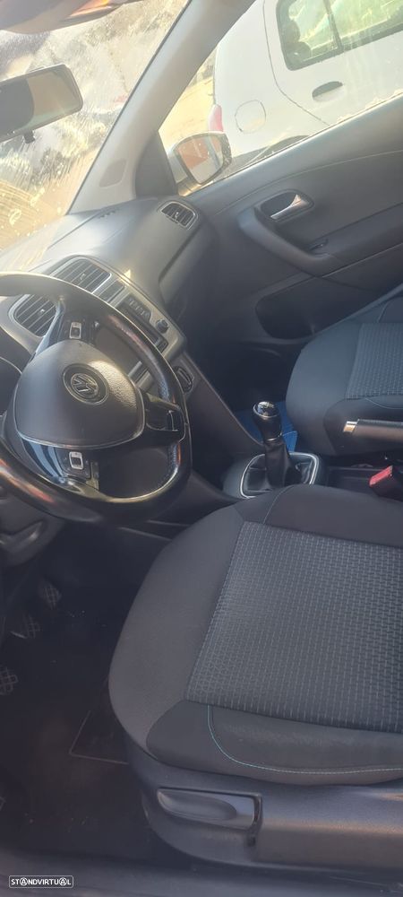 VW Polo 1.4 TDi (Blue Motion ) Comfortline - 8