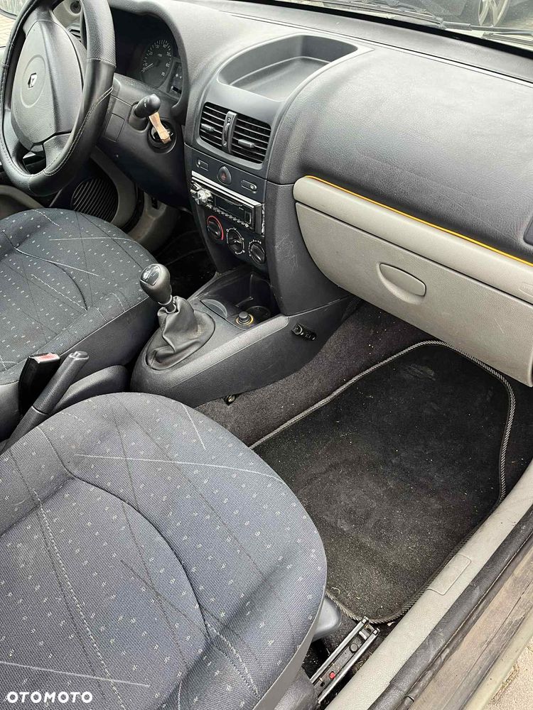 Renault Clio 1.2 Access - 11