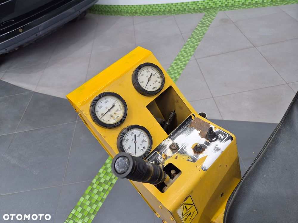 Vermeer D16X20A NAVIGATOR / WIERTNICA HORYZONTALNA / SYSTEM PŁUCZKOWY / SERWISOWANY / SILNIK PERKINS / STAN BARDZO DOBRY / PRZEWIERTY STEROWANE /  MOŻLIWOŚĆ TRANSPORTU - 13