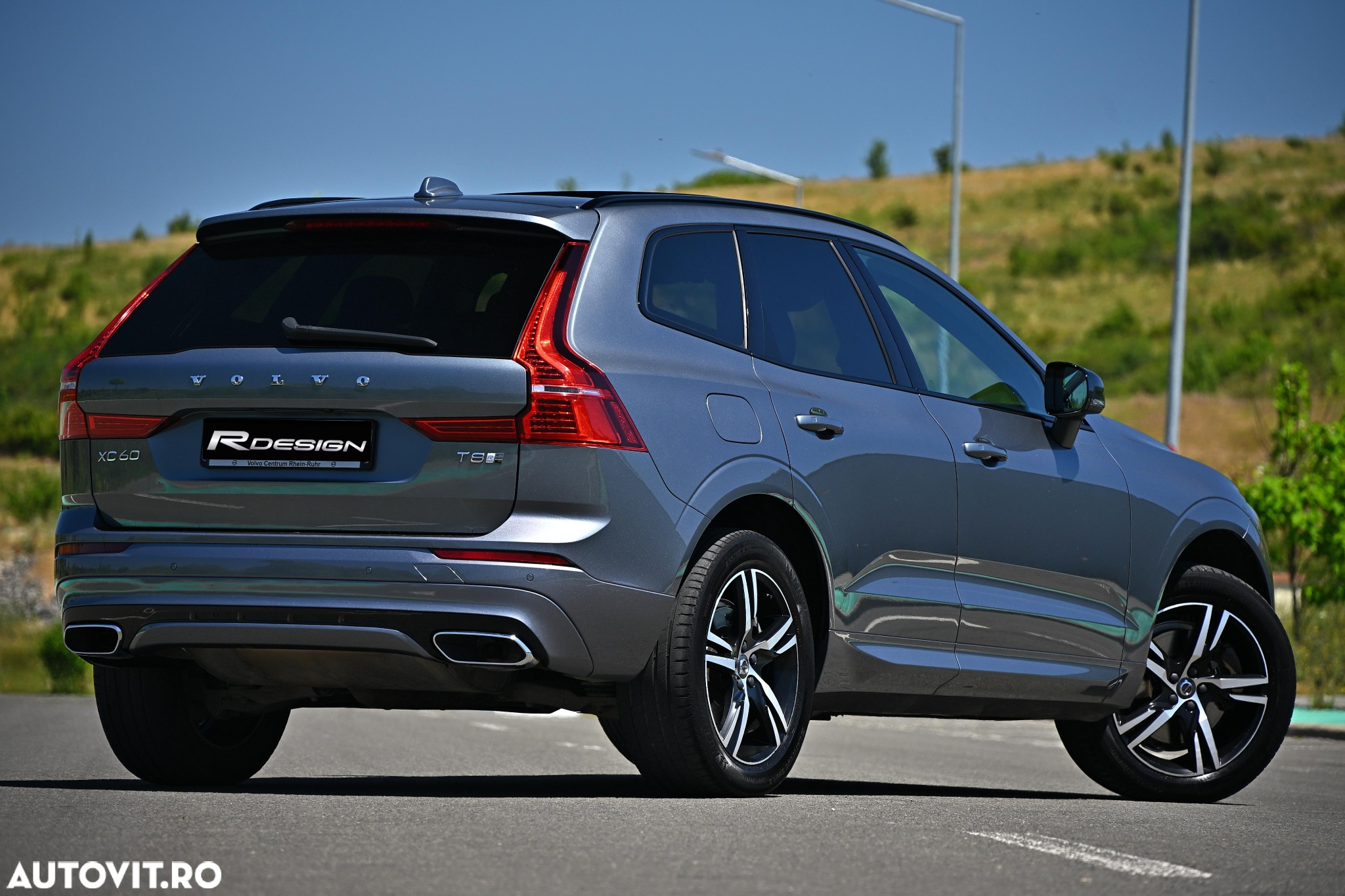 Volvo XC 60 Recharge T8 Twin Engine eAWD R-Design - 23